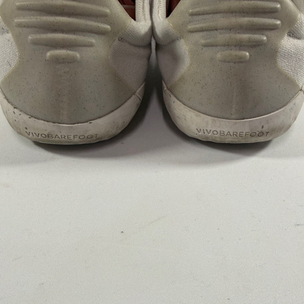 Vivo casual low-profile sneakers in light gray and white - Picture 4 of 9